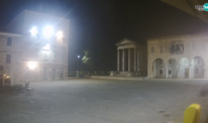 Pula - Live view of the Forum and the Tample of Augustus